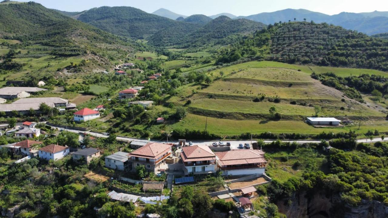 Guest House Bracaj Zhaban 외부 사진