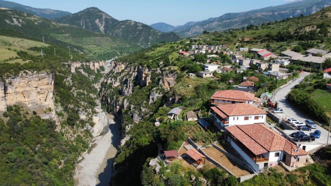 Guest House Bracaj Zhaban 외부 사진