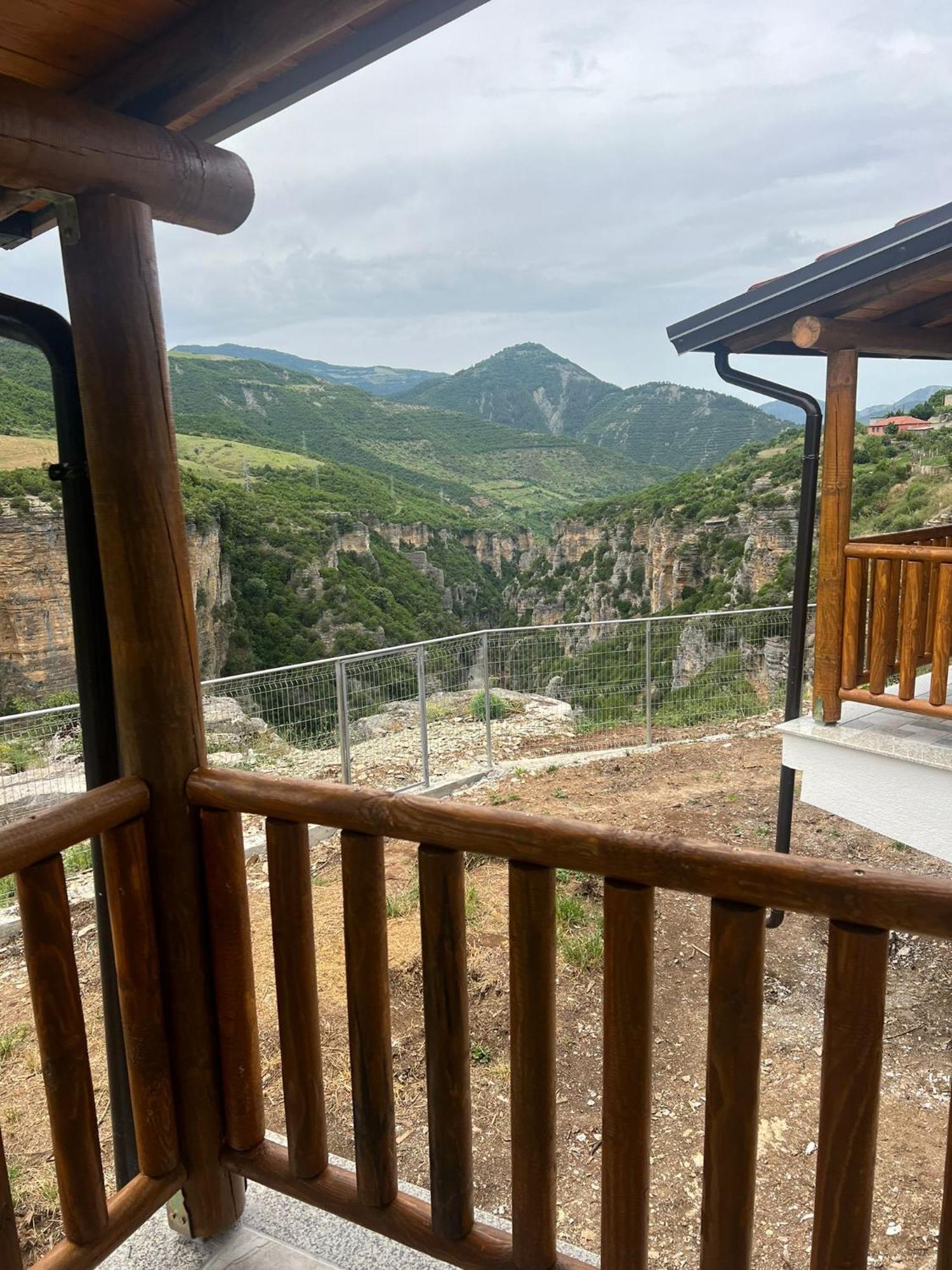 Guest House Bracaj Zhaban 외부 사진