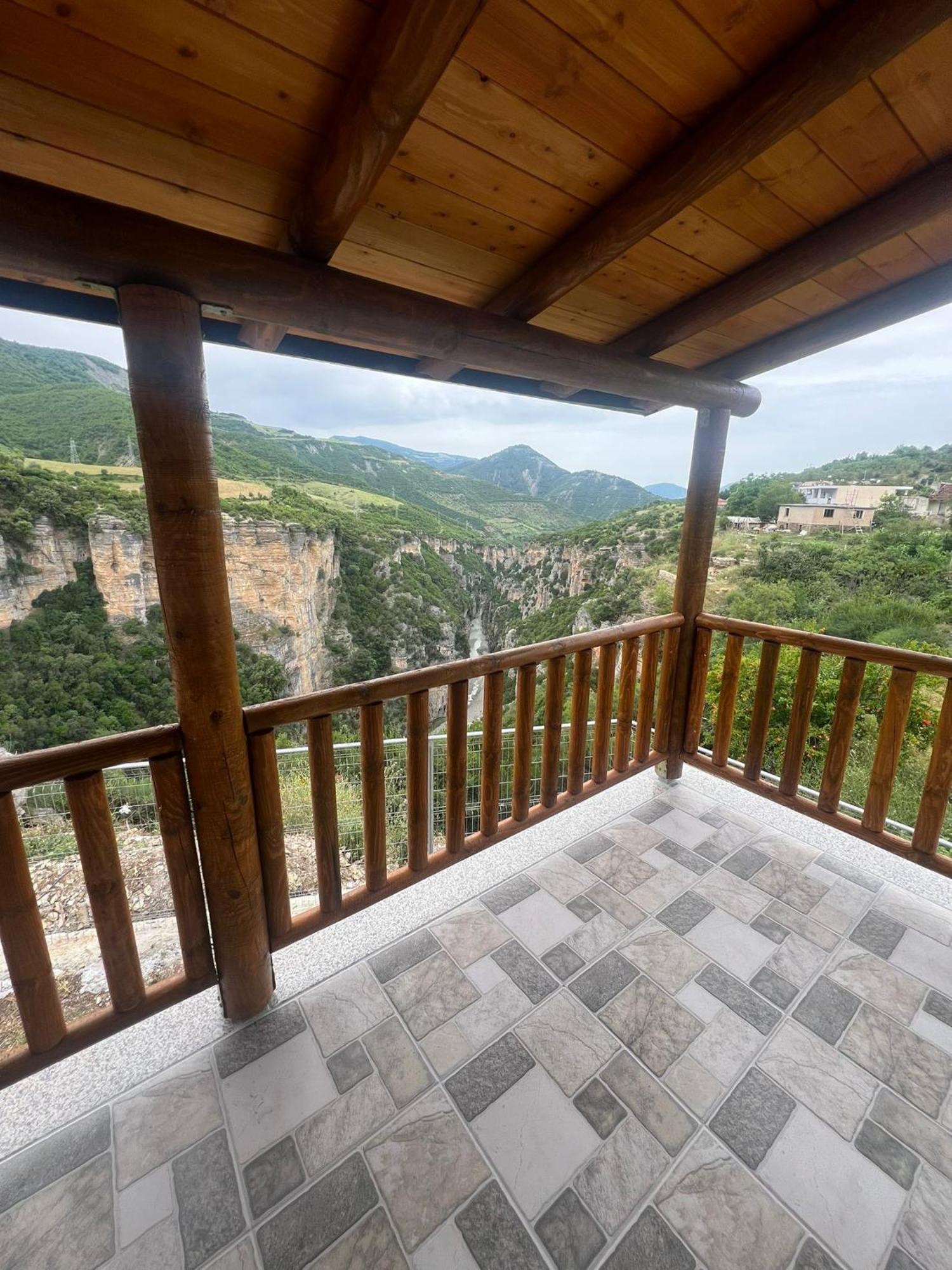 Guest House Bracaj Zhaban 외부 사진