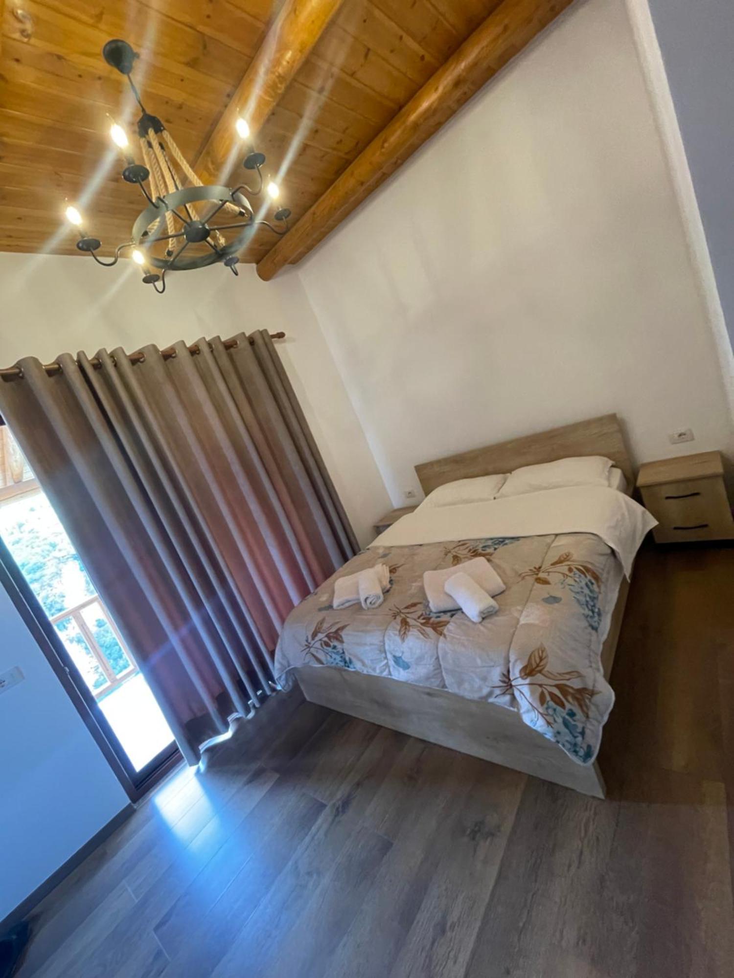 Guest House Bracaj Zhaban 외부 사진