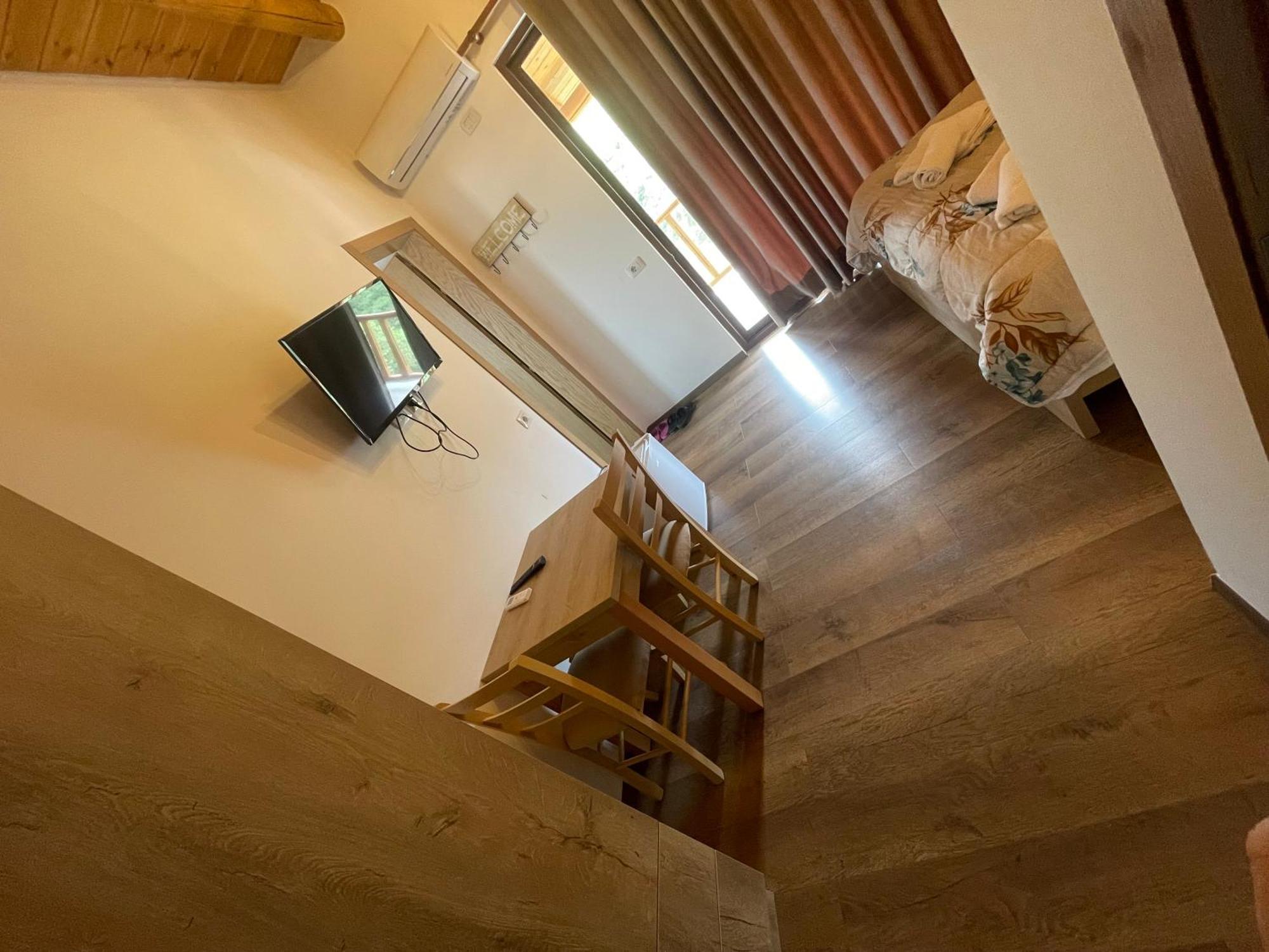Guest House Bracaj Zhaban 외부 사진