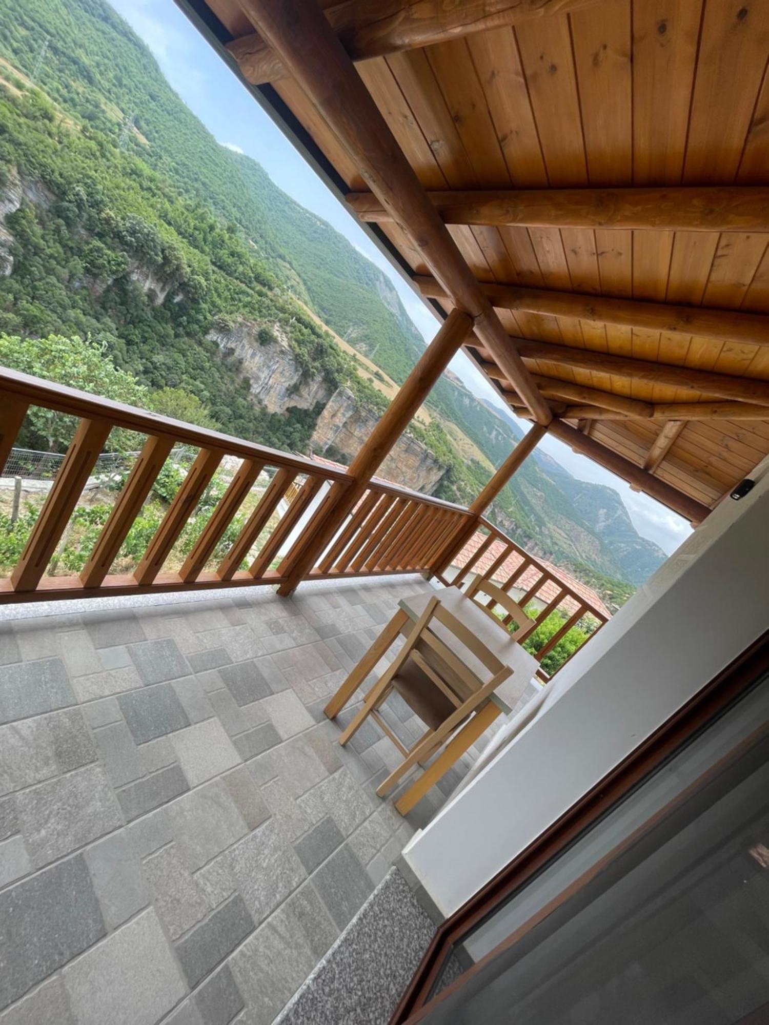 Guest House Bracaj Zhaban 외부 사진