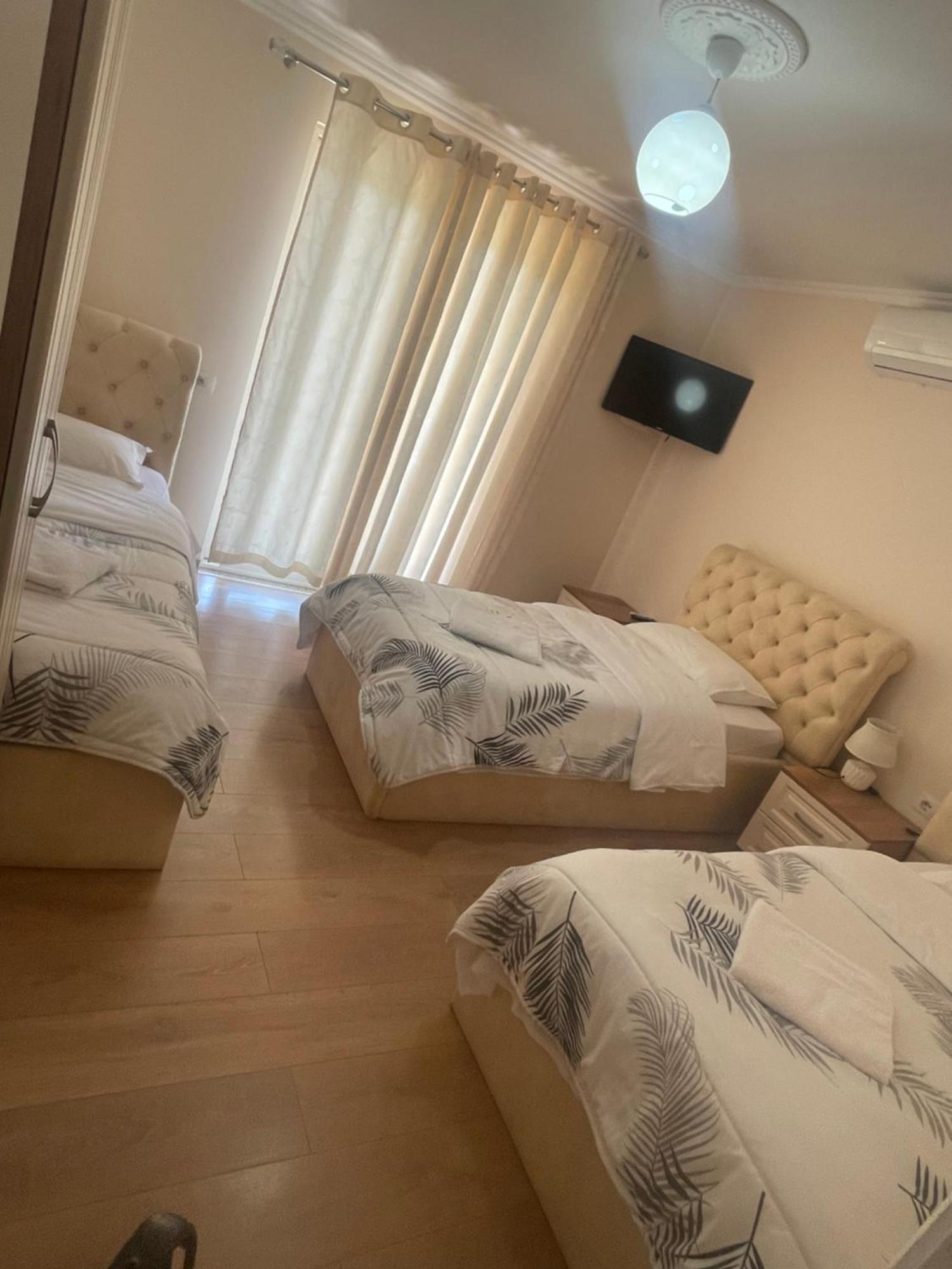 Guest House Bracaj Zhaban 외부 사진