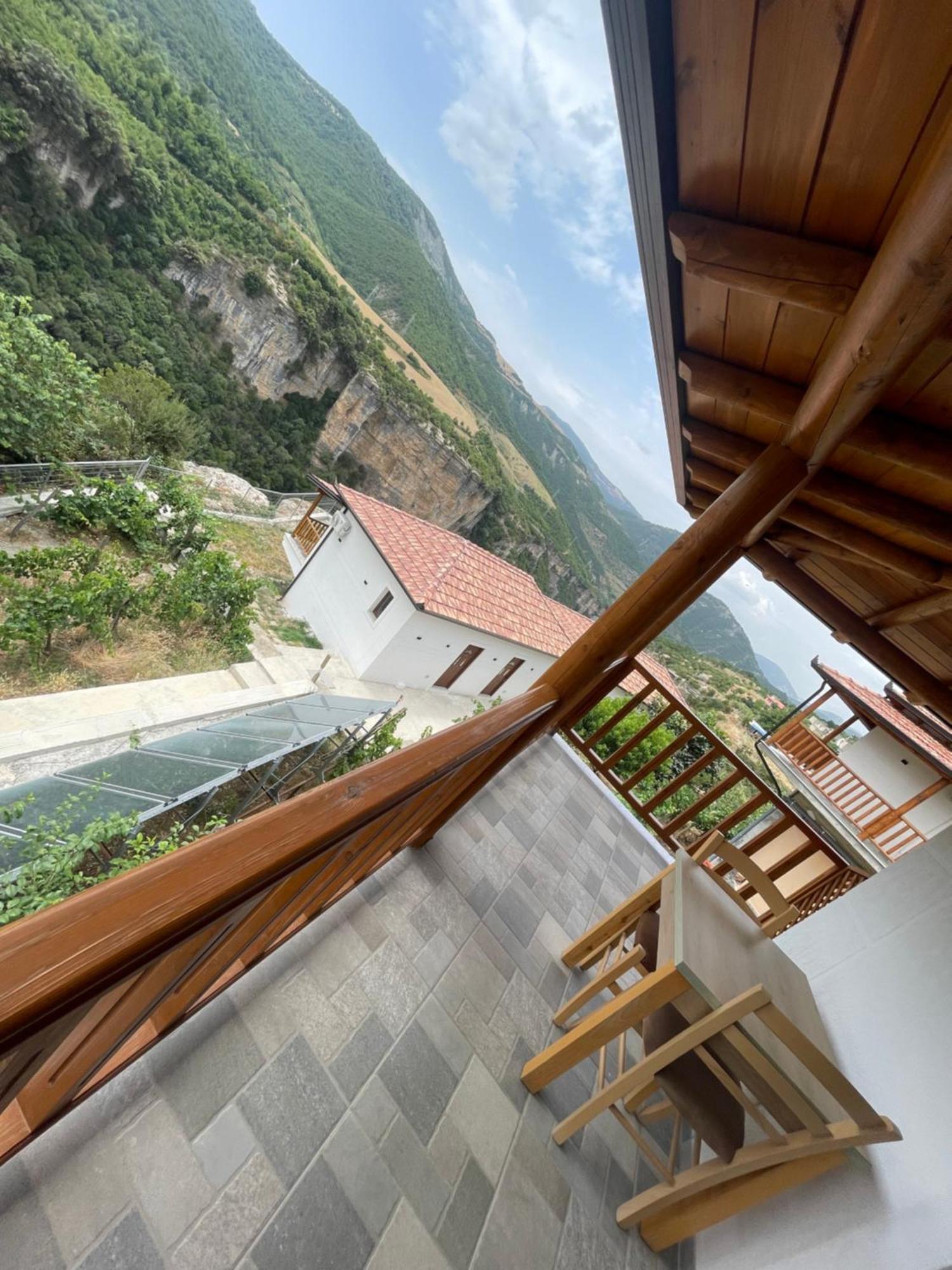 Guest House Bracaj Zhaban 외부 사진