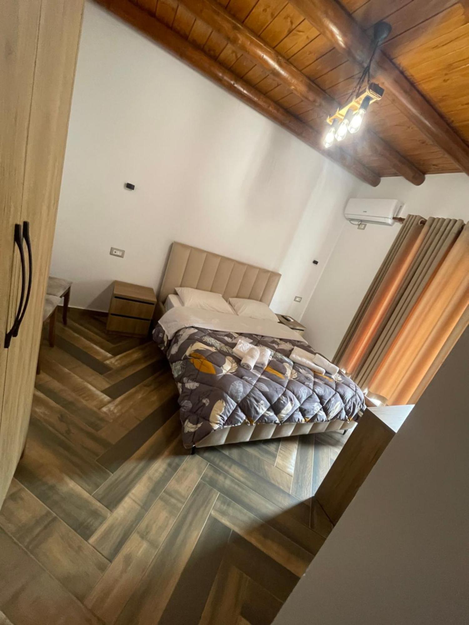 Guest House Bracaj Zhaban 외부 사진