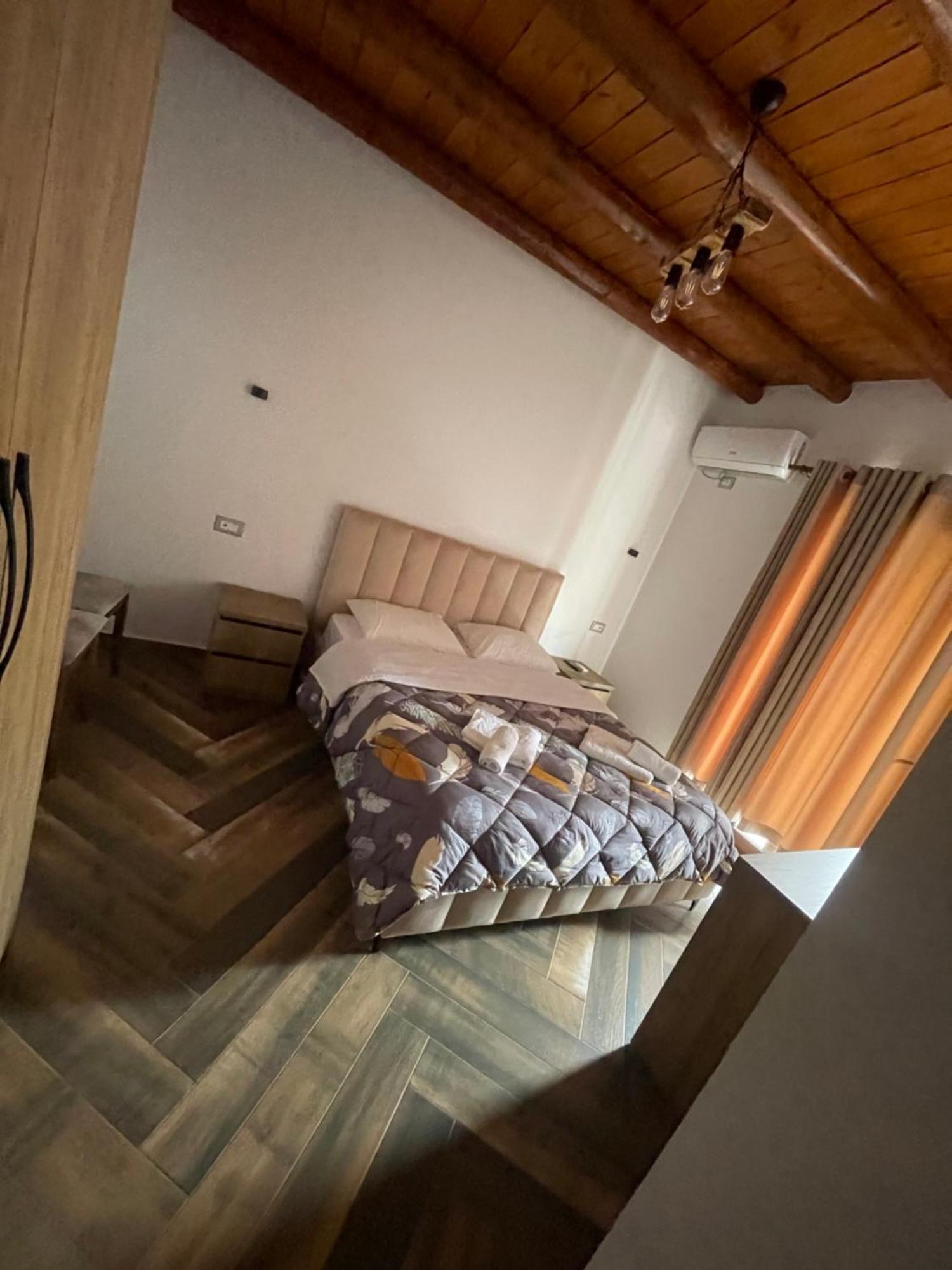 Guest House Bracaj Zhaban 외부 사진