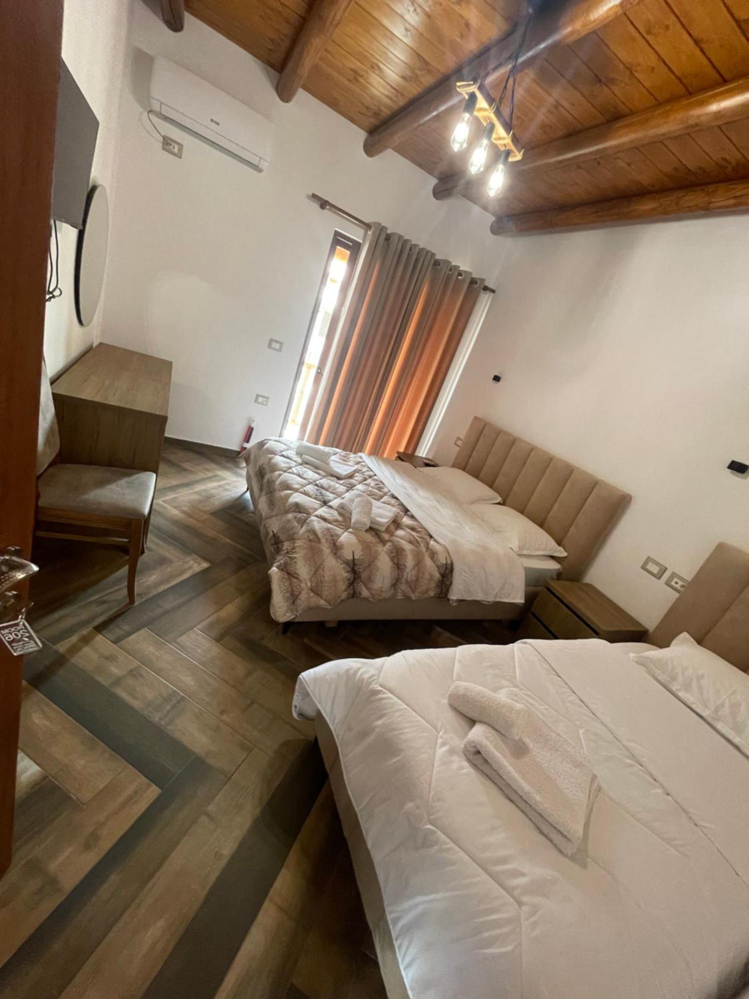 Guest House Bracaj Zhaban 외부 사진